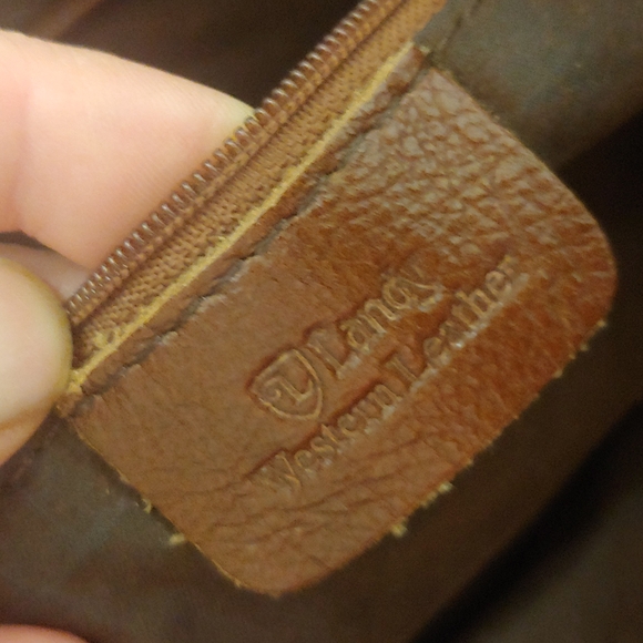 Landy Western Leather bag with beautiful bronze metal hardware - Picture 14 of 16